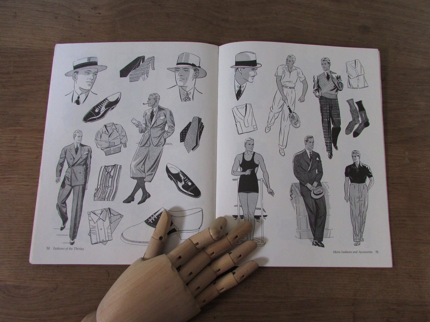Fashion of the Thirties, by Carol Belanger Grafton (Softback, 1993)