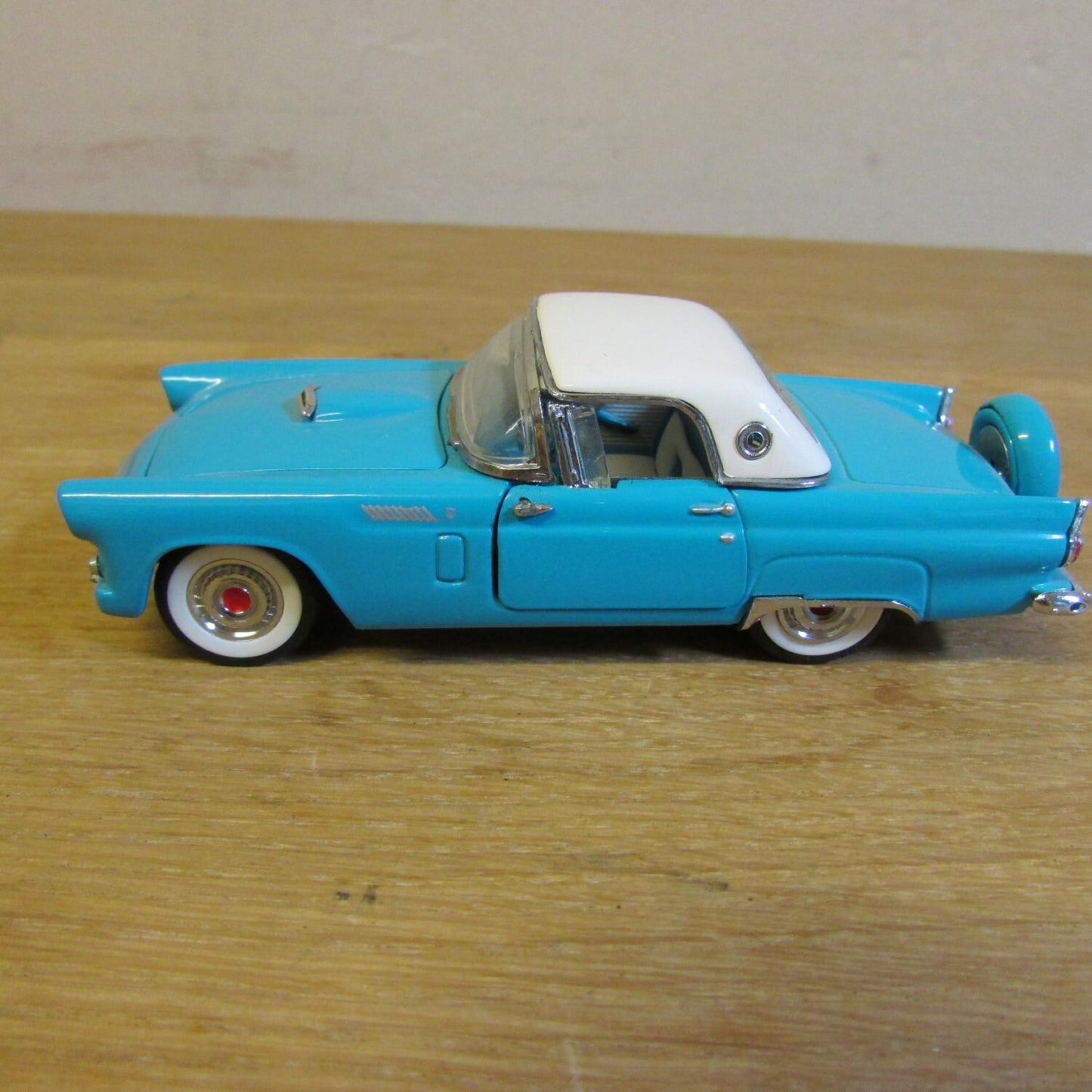 Collectable 1987 Franklin Mint Precision Models - 1956 Ford Thunderbird, rare