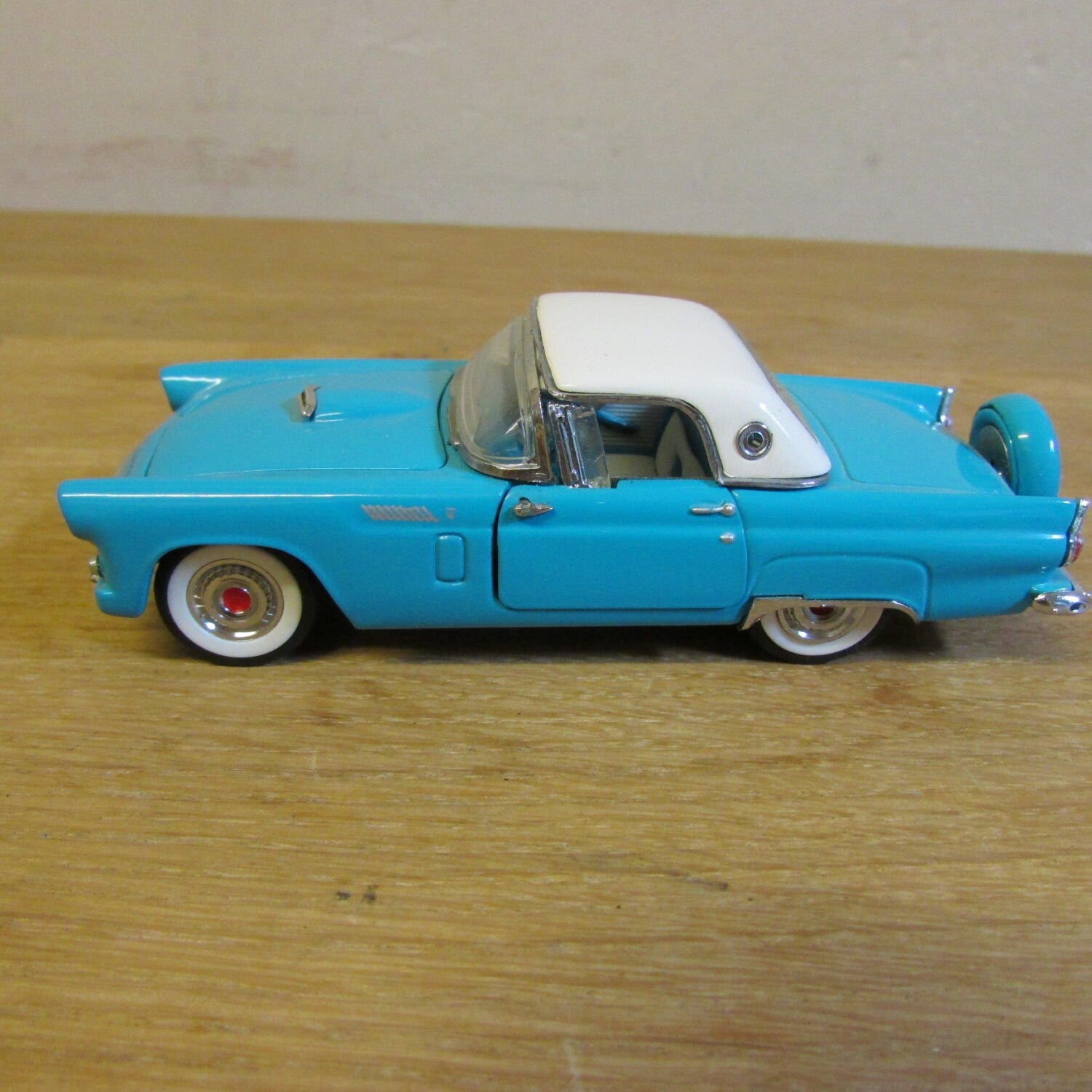 Collectable 1987 Franklin Mint Precision Models - 1956 Ford Thunderbird, rare