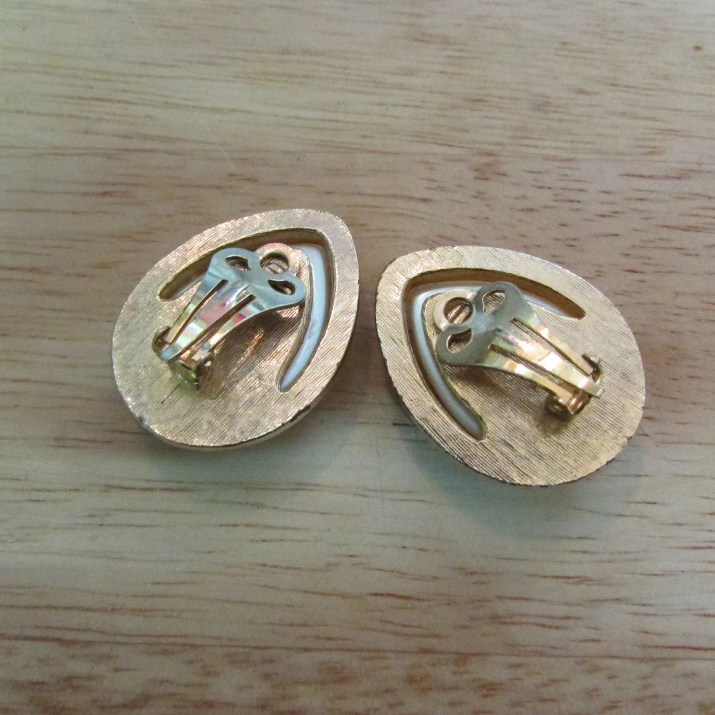 1980s heavy faux pearl & diamanté tear-drop clip-on earrings