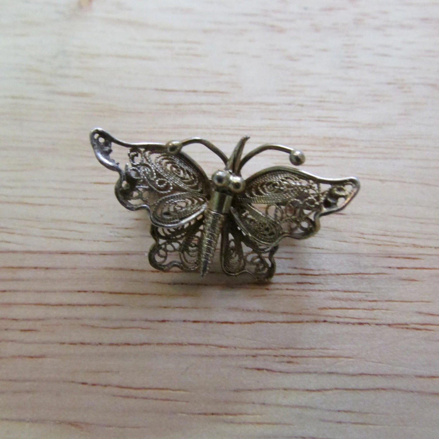 Vintage Victorian-style sterling silver (?) filigree/lace butterfly pin brooch, stamped