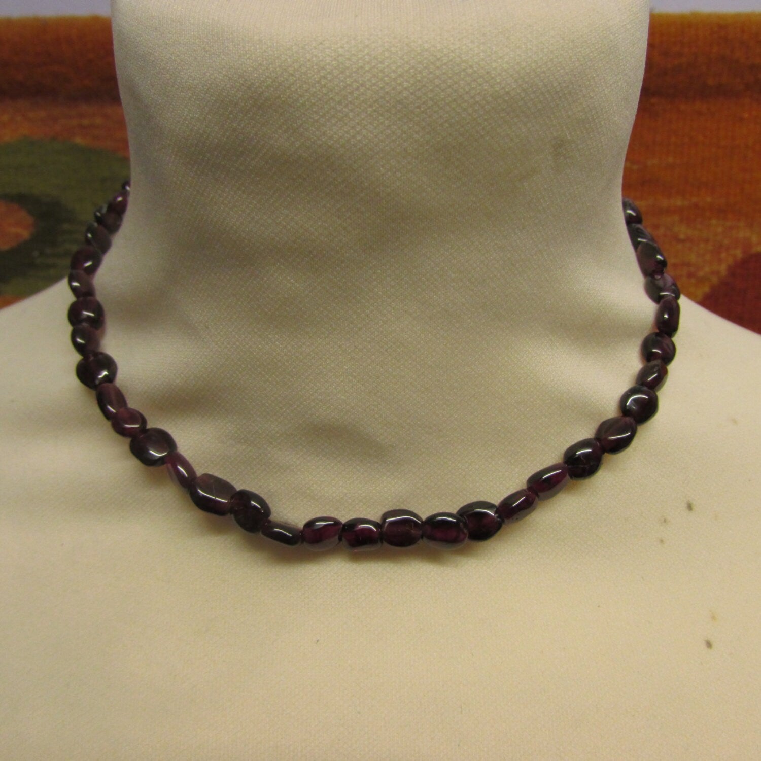 1950s translucent purple/burgundy garnet choker length necklace