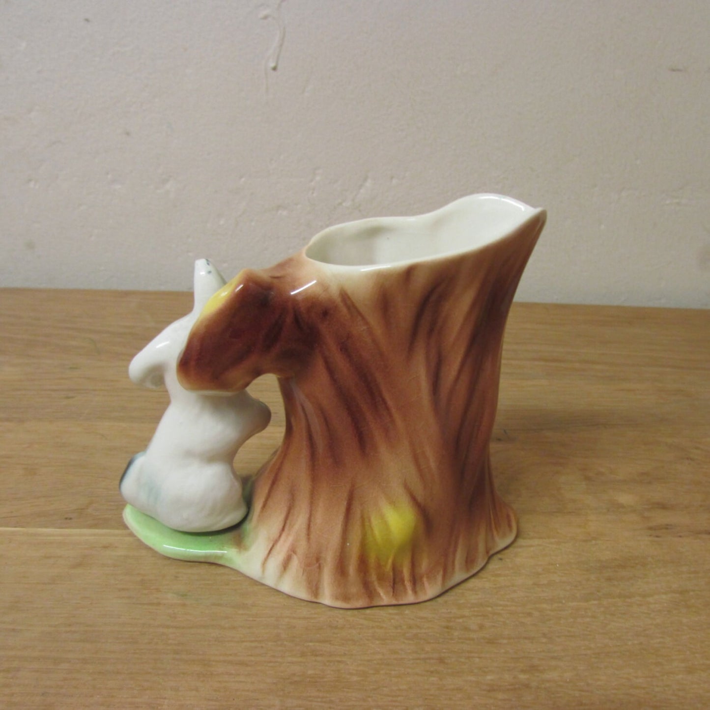 circa. 1960s Eastgate pottery tree jug with Scottie dog feature