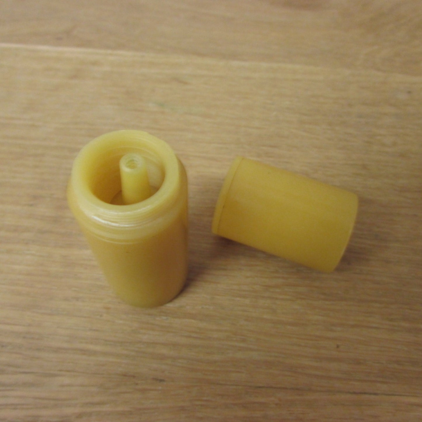 Vintage butterscotch Bakelite sewing etui