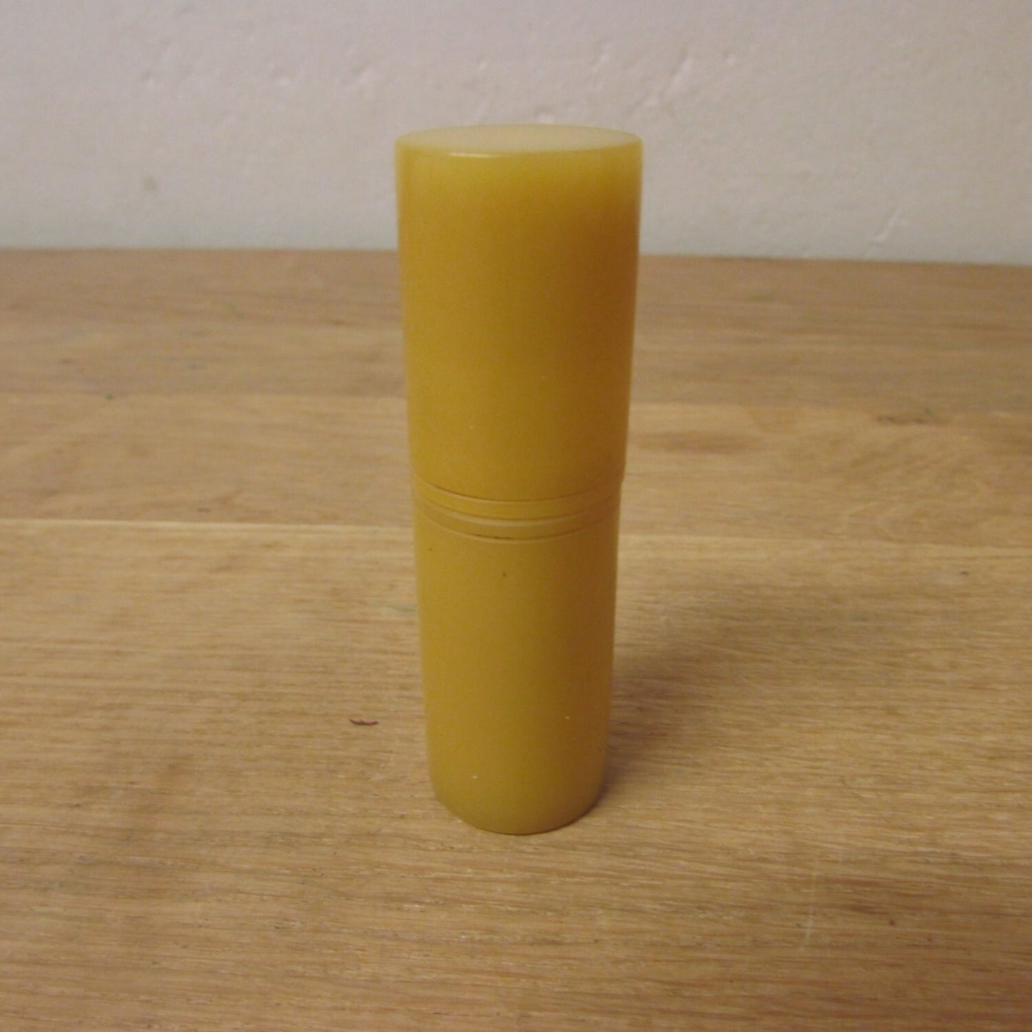 Vintage butterscotch Bakelite sewing etui