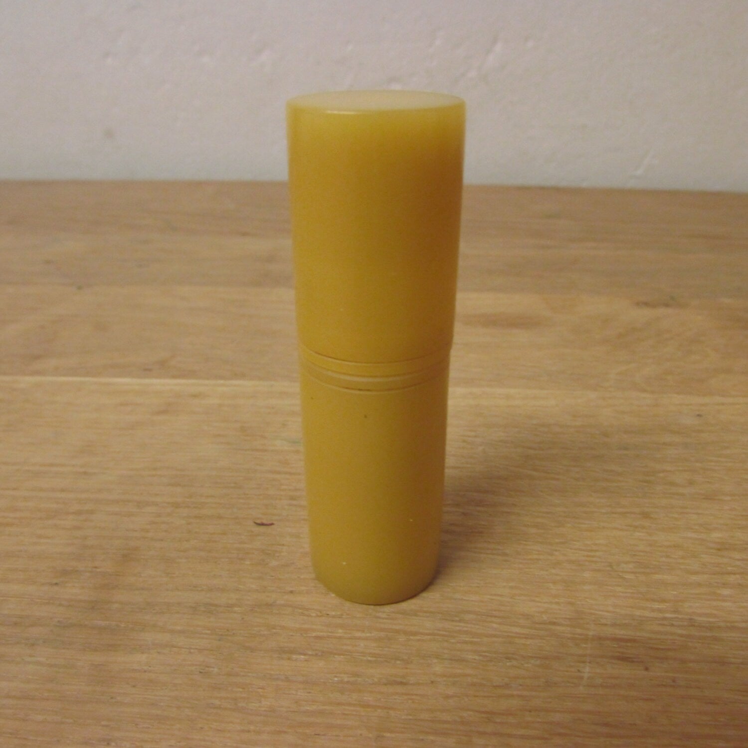 Vintage butterscotch Bakelite sewing etui