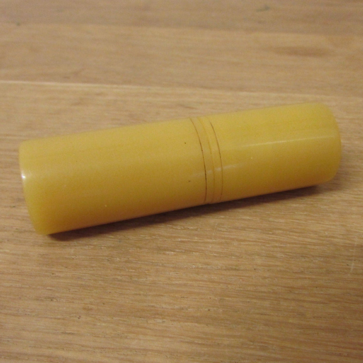 Vintage butterscotch Bakelite sewing etui