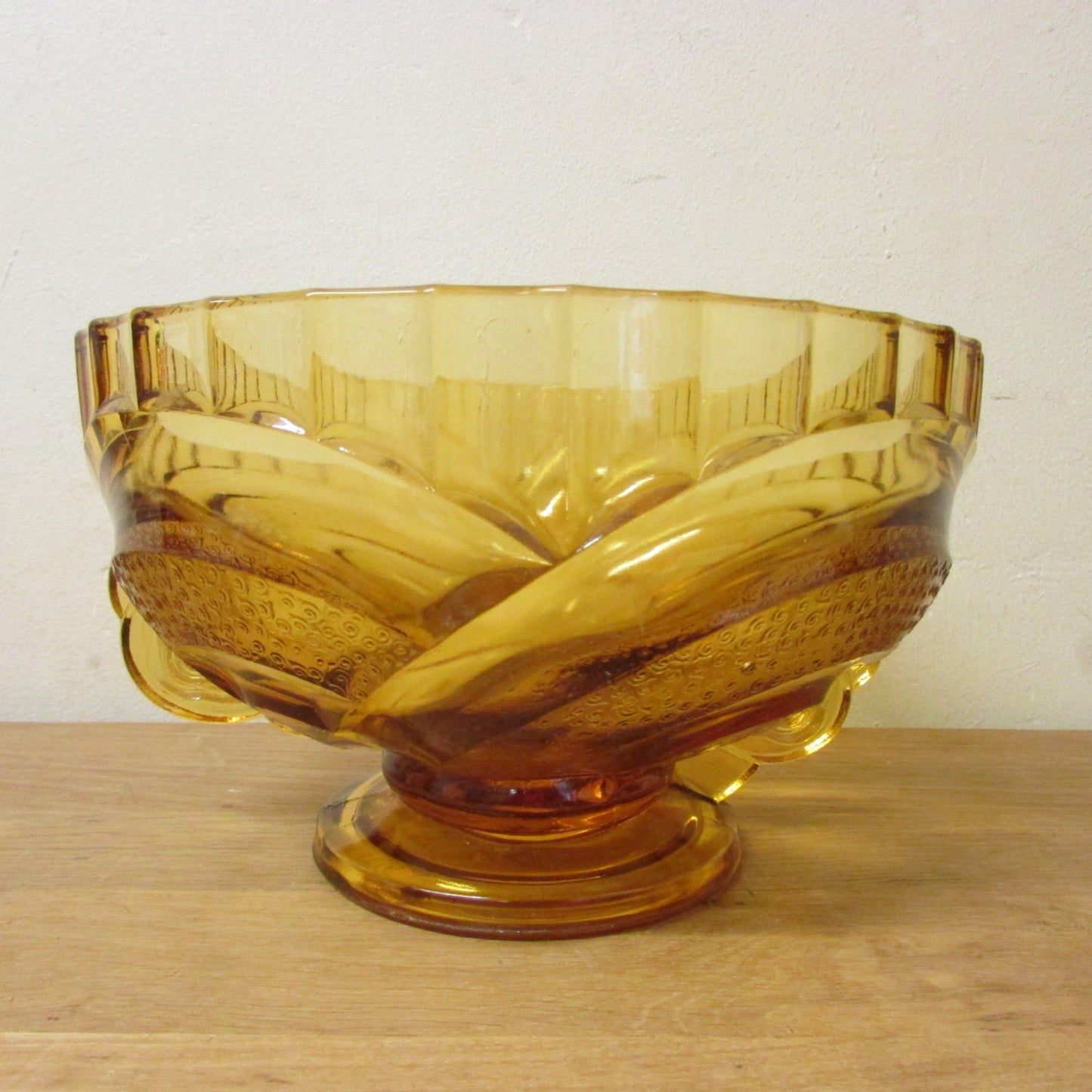 Vintage Art Deco amber pressed glass centrepiece bowl