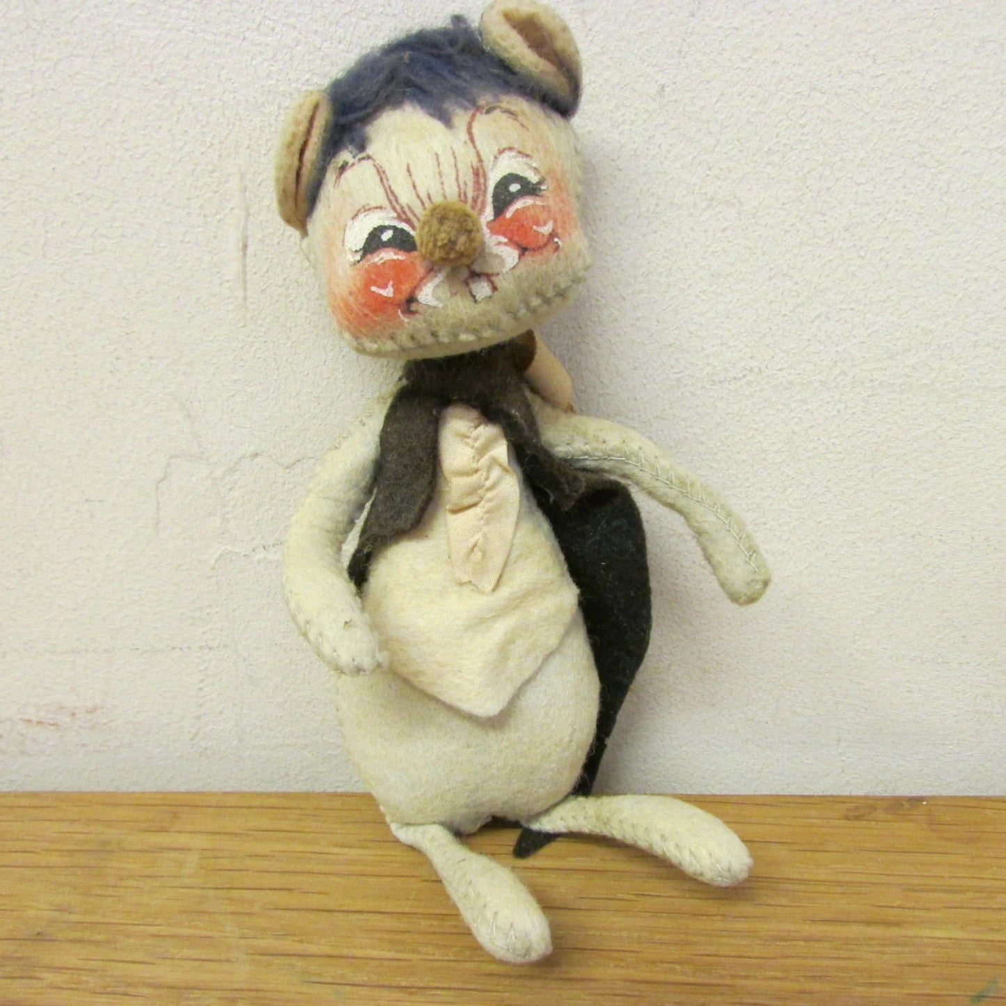 1960s Annalee Thorndike Mobilitee bride & groom cloth/fabric mice