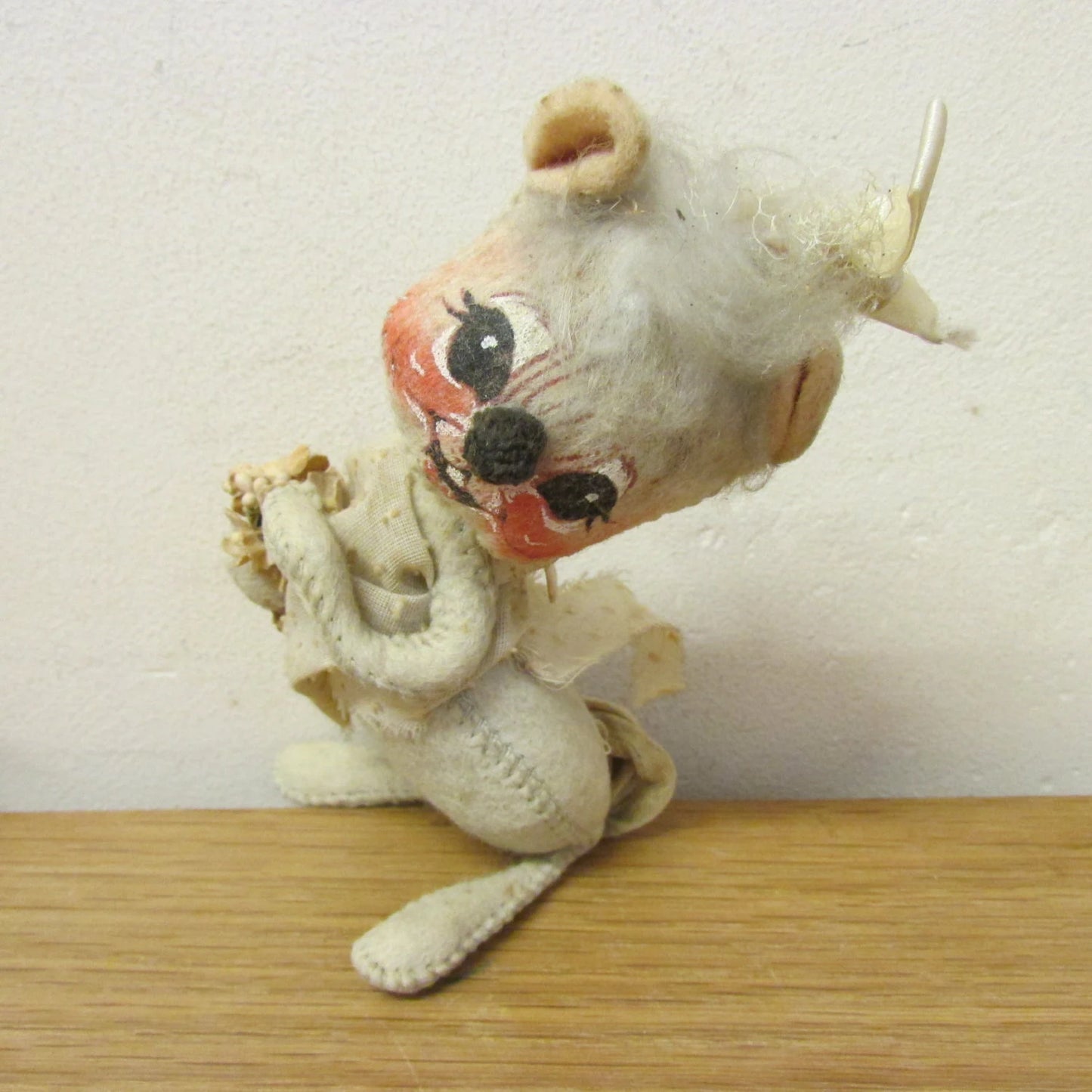 1960s Annalee Thorndike Mobilitee bride & groom cloth/fabric mice