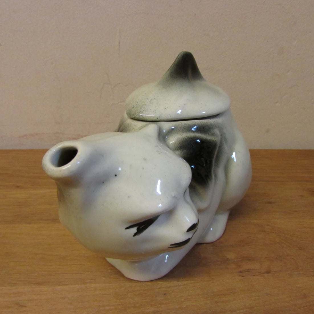 Unusual kitsch vintage black & white sleeping cat teapot