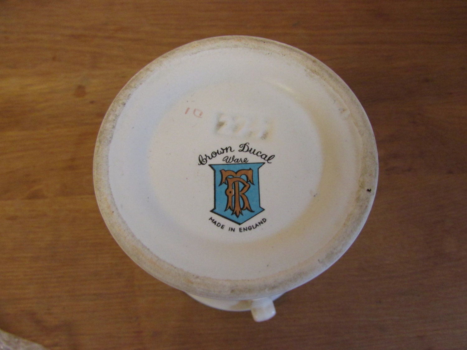 1950s Crown Ducal 'Petit Pierre' pastel vase