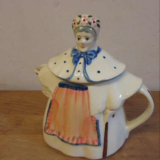 1940s Shawnee Pottery Granny Ann collectable ceramic teapot