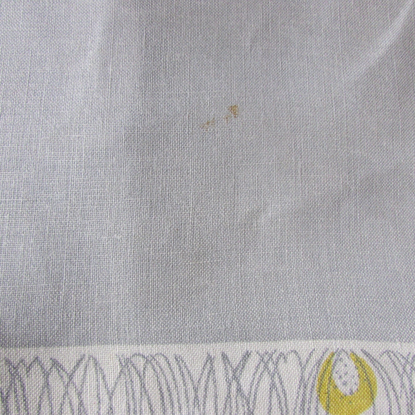 Pair of 1950s linen-like placemats, patterned border