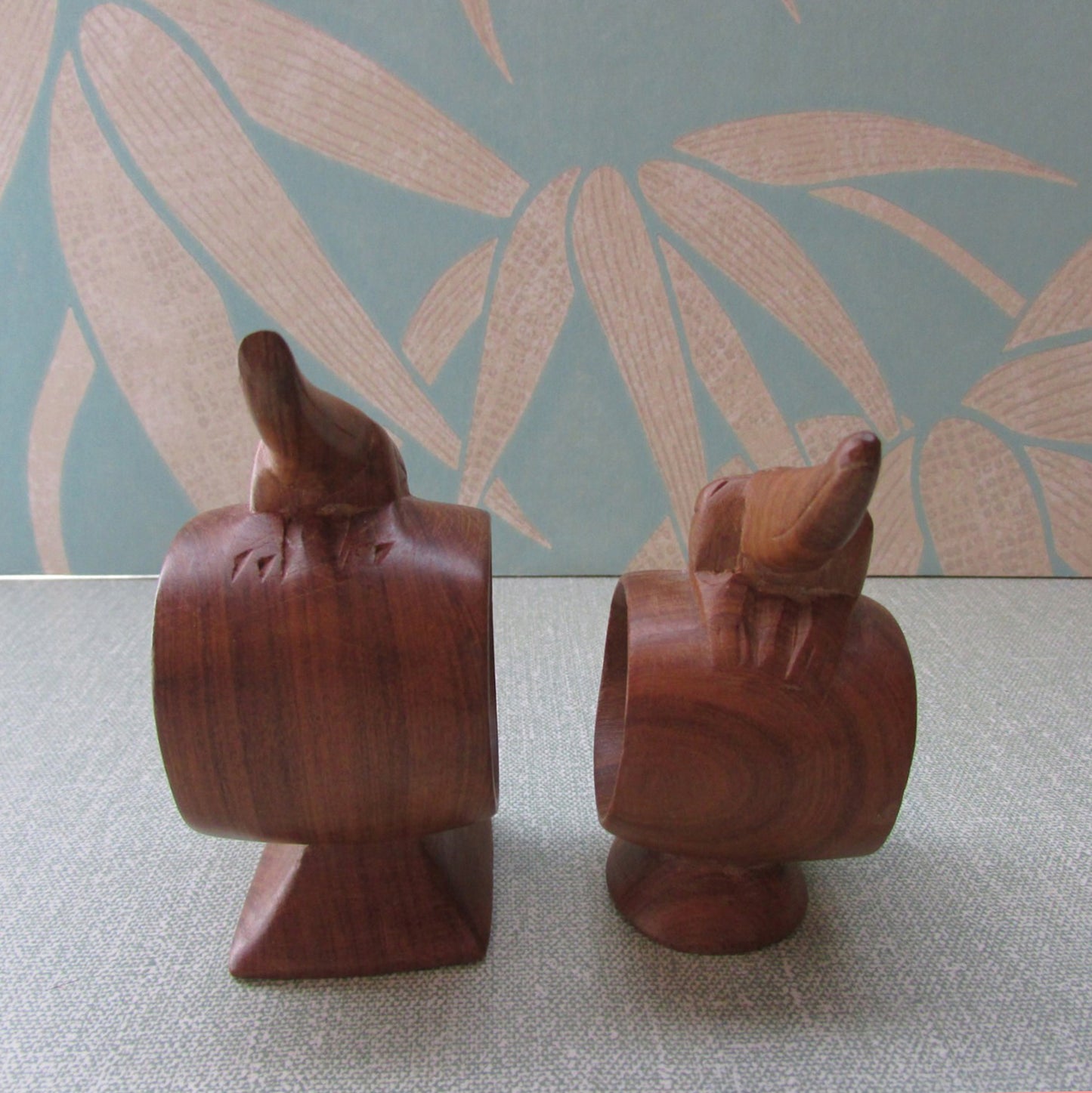 Pair of vintage hand carved wooden alligator/crocodile napkin rings