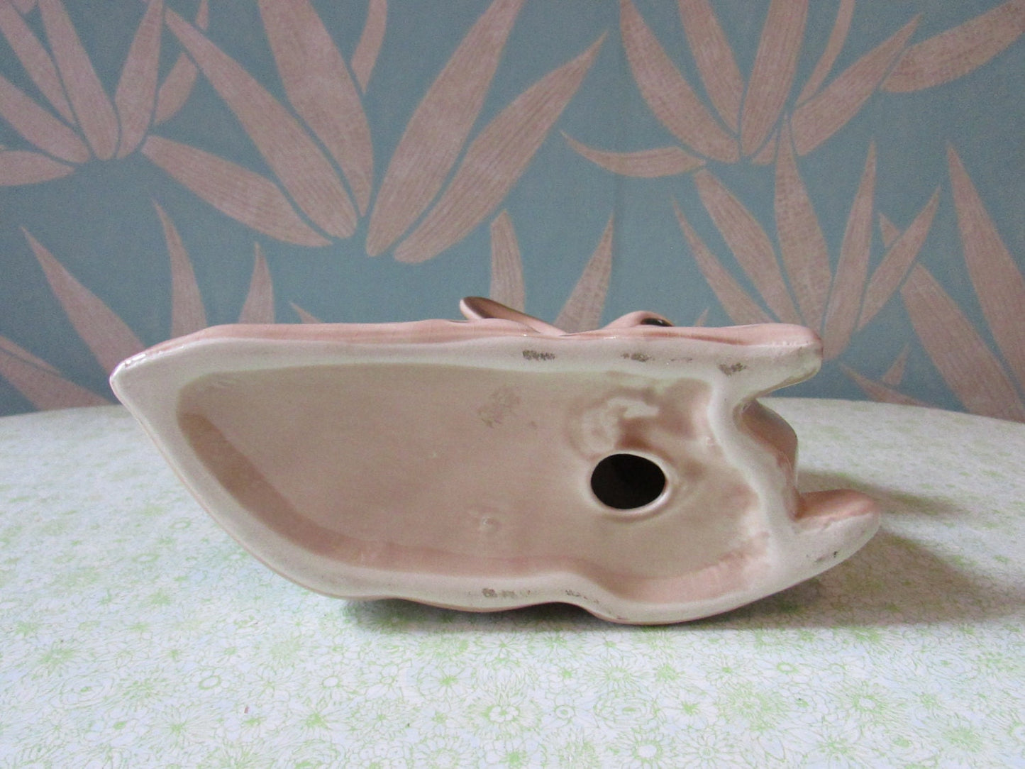 Vintage Midwinter-style ceramic sitting deer/fawn