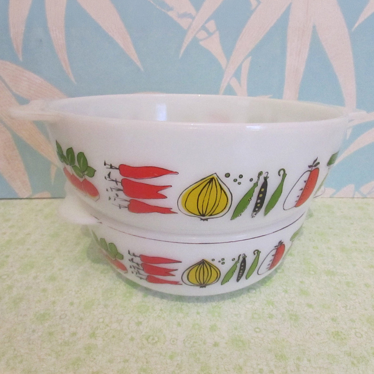 Set of  two 1960s JAJ Pyrex "Harvest" Easy Grip round casserole dishes