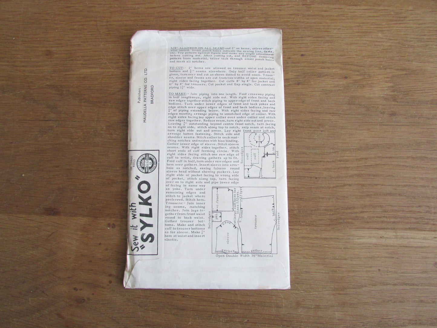 Uncut 1940s Maudella 342 sewing pattern for girl's pyjamas, age 2 & 3 years (complete)