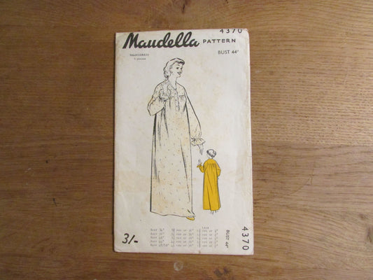 Uncut 1940s/50s Maudella 4370 sewing pattern for nightdress, size 18 (complete)