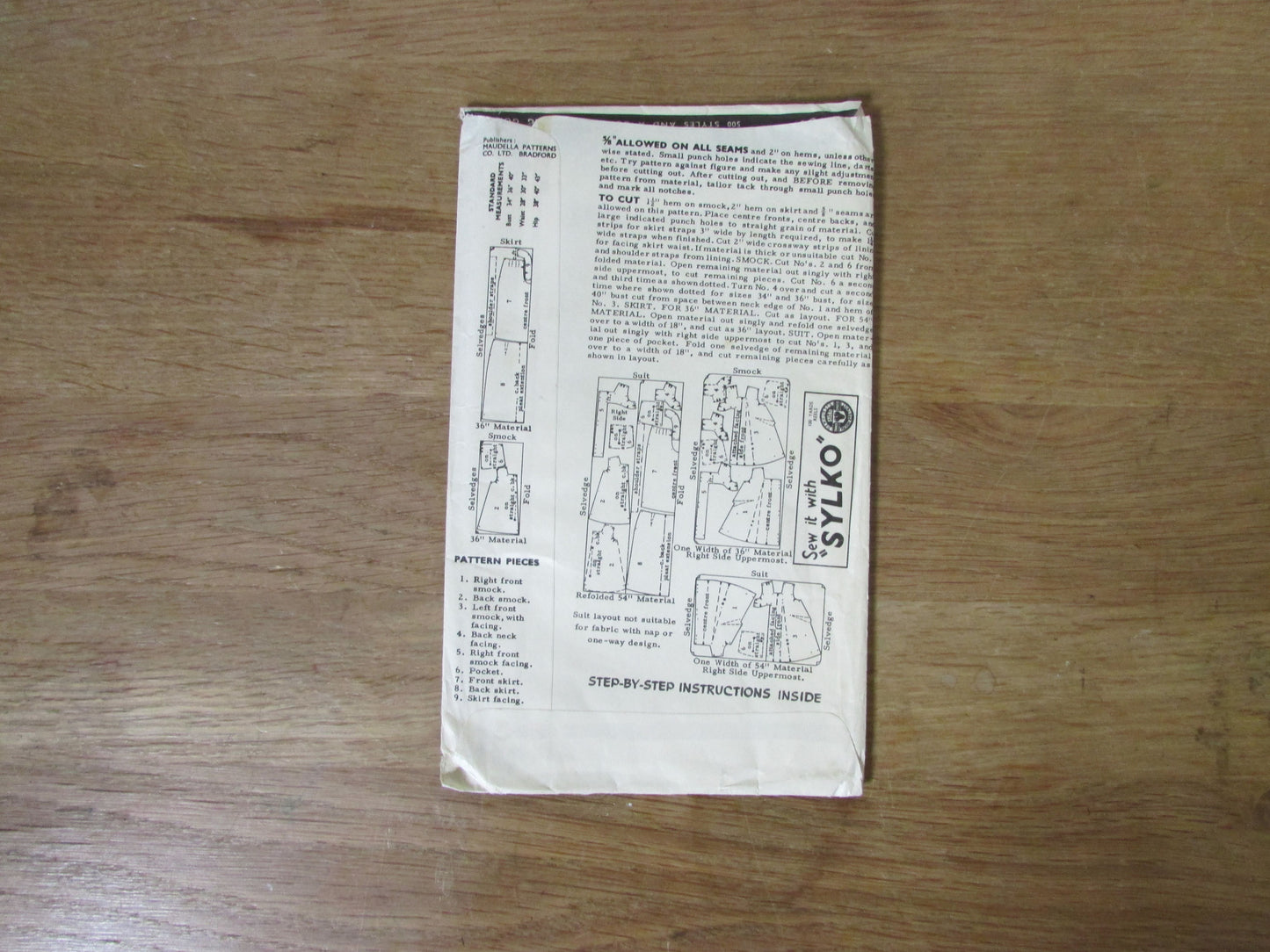 Uncut 1950s Maudella 5070 sewing pattern for maternity suit (smock & skirt), size 18/20 (complete)