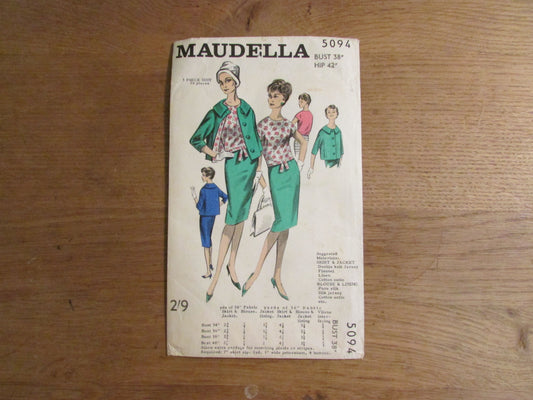 Uncut 1960s Maudella 5094 sewing pattern for 3-piece suit, size 14 approx (complete)