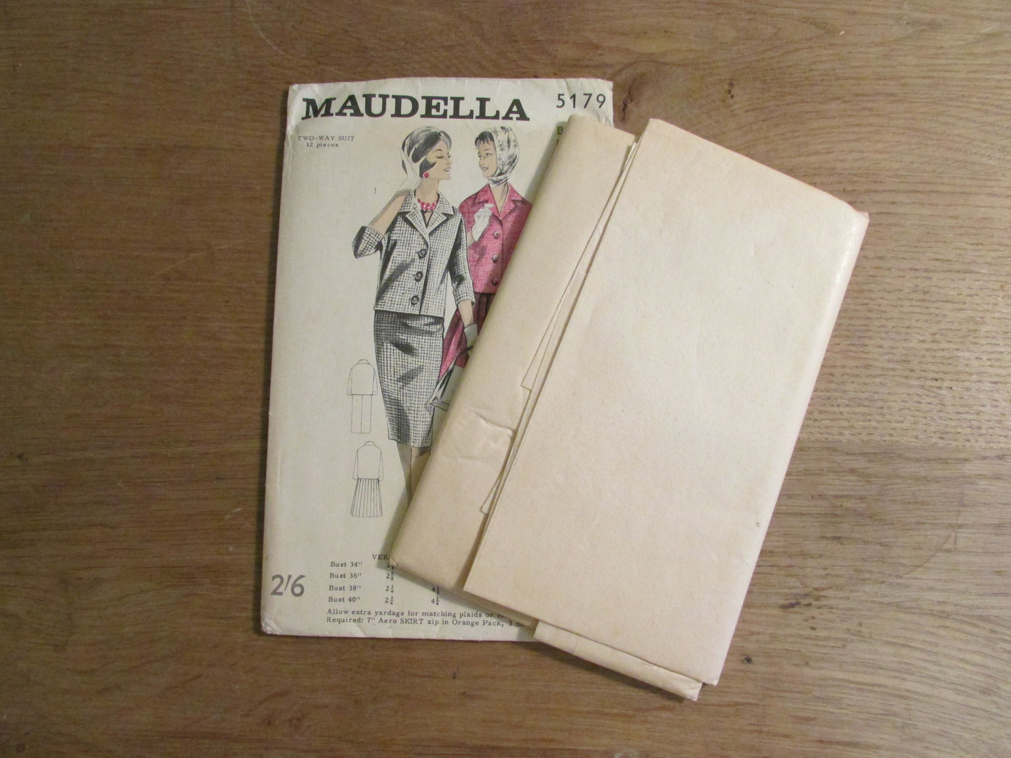 Uncut 1960s Maudella 5179 sewing pattern for two-way suit, size 12-14 approx (complete)