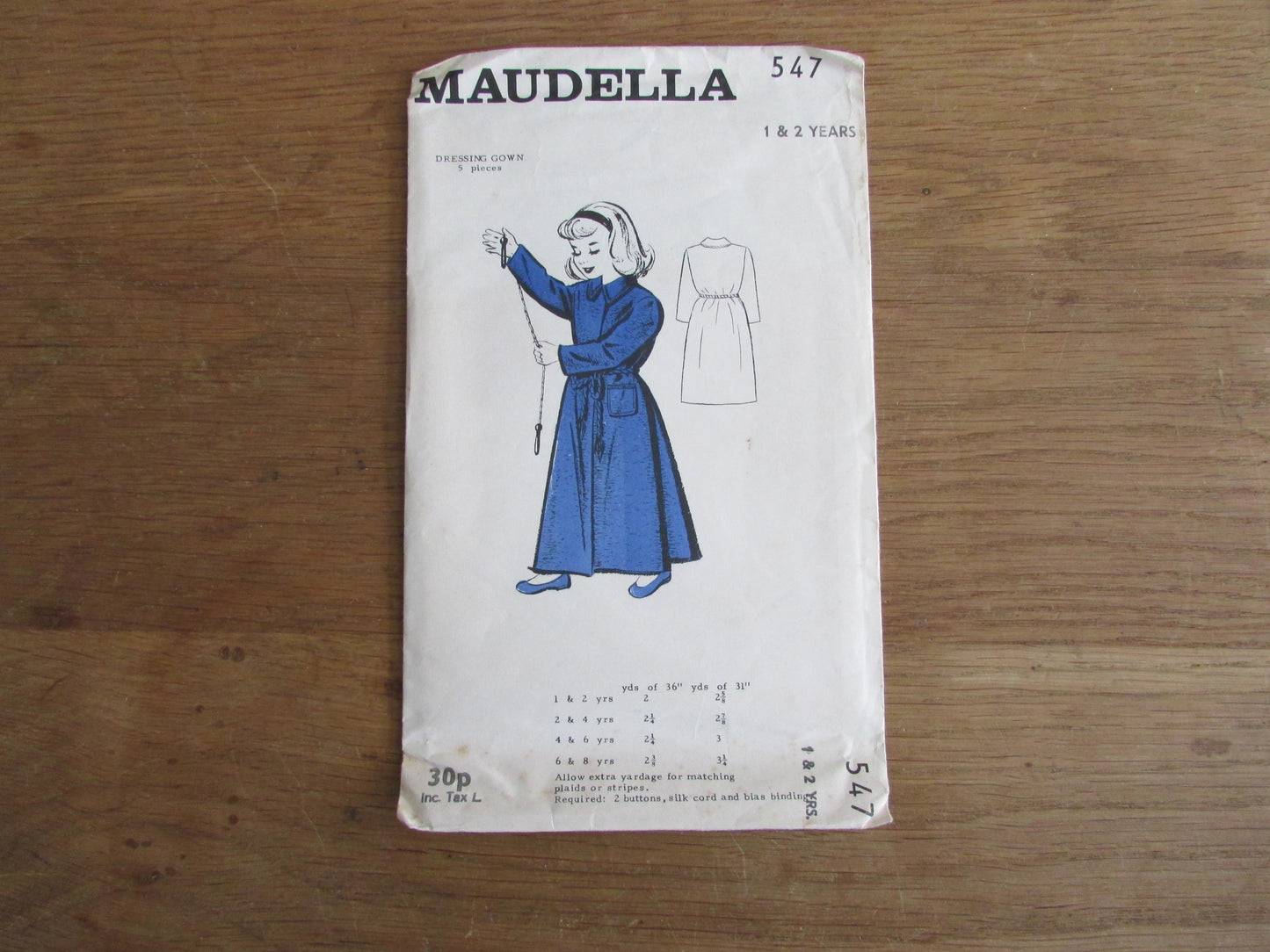 Uncut 1940s/50s Maudella 547 sewing pattern for child's dressing gown, age 1 & 2 years (complete)