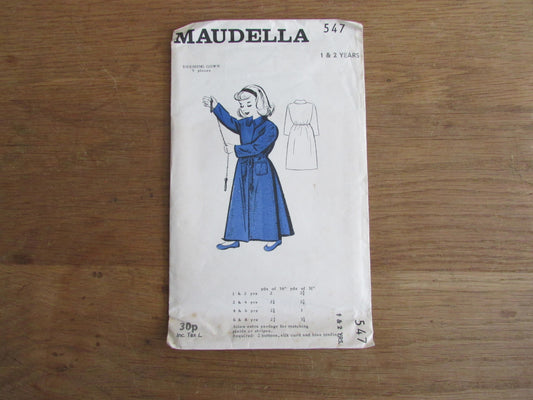 Uncut 1940s/50s Maudella 547 sewing pattern for child's dressing gown, age 1 & 2 years (complete)