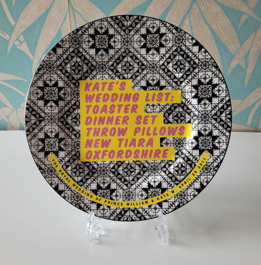 KK Outlet Unofficial Royal Wedding souvenir plate - Kate's Wedding List