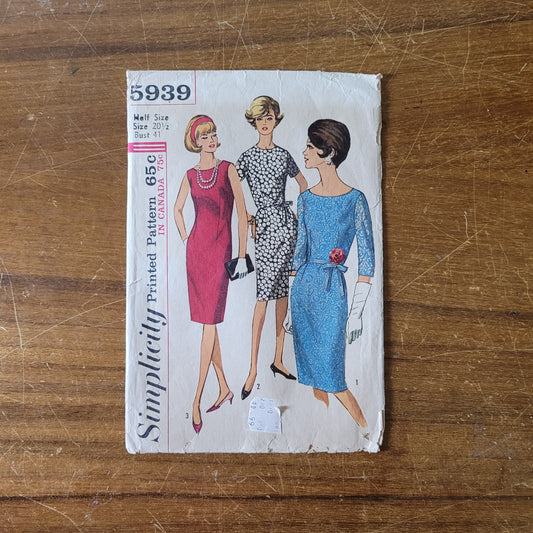 Part cut 1965 Simplicity 5939 sewing pattern for one-piece dress in women's and misses' & women's half-sizes, size 20.5 (complete)