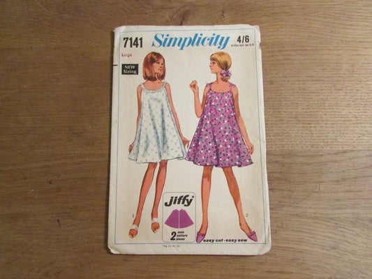 Used 1967 Simplicity 7141 sewing pattern for misses' jiffy nightgown, size 16/18 (complete)