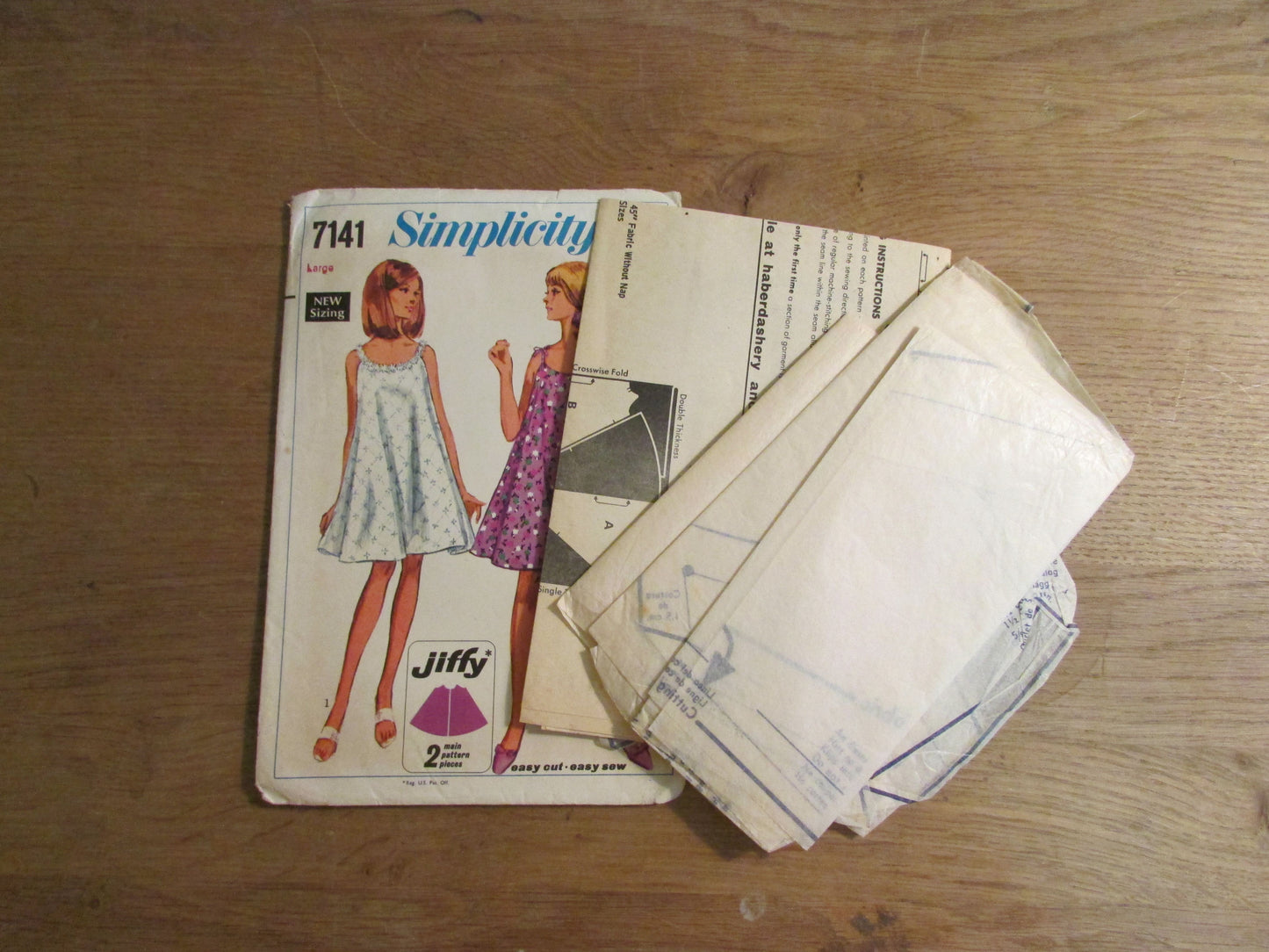 Used 1967 Simplicity 7141 sewing pattern for misses' jiffy nightgown, size 16/18 (complete)