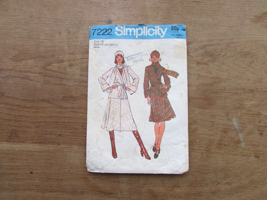 Part cut 1975 Simplicity 7222 sewing pattern for misses' skirt, unlined jacket & scarf, size 10 (complete)