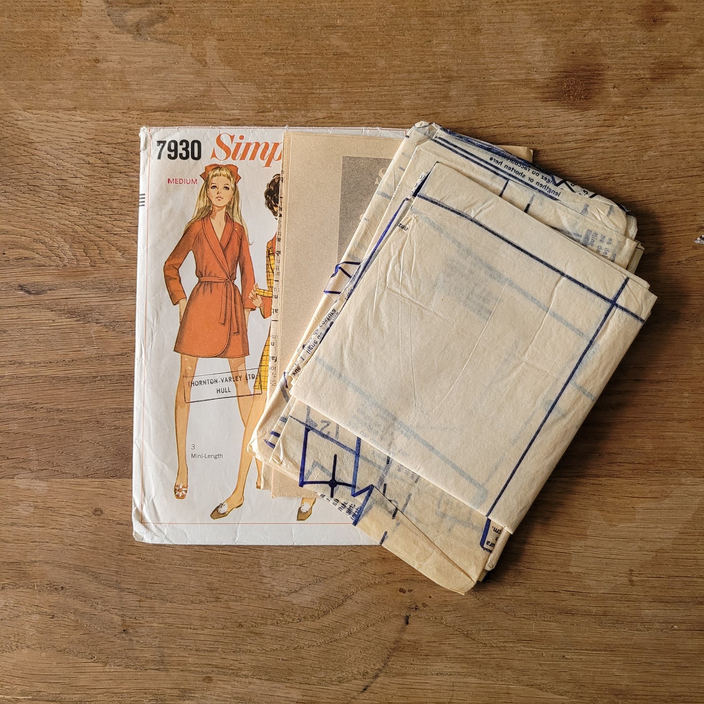 Part cut 1968 Simplicity 7930 sewing pattern for misses' & women's robe in three lengths, size M 12-14 (complete)