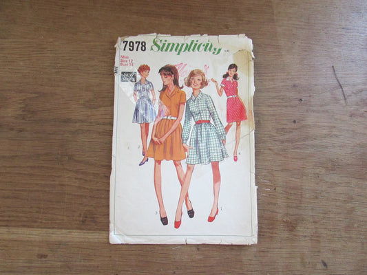 Part cut 1968 Simplicity 7978 sewing pattern for junior/teens' & misses' dress, size 12 (see description below)