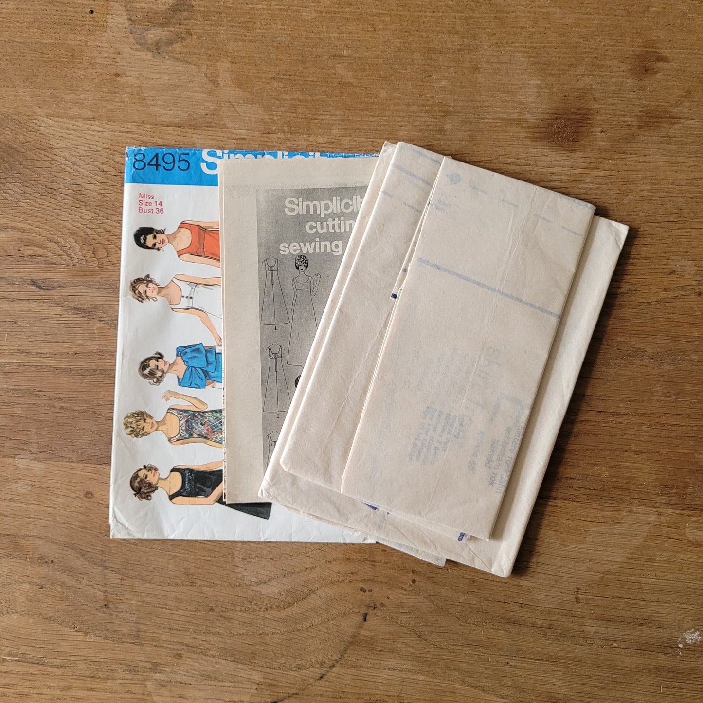 Part cut 1969 Simplicity 8495 sewing pattern for misses' dress in two lengths, and stole, size 14 (see description below)