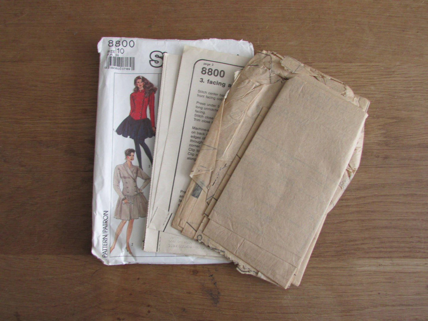 Part cut 1980s Simplicity 8800 sewing pattern for misses' dress... adjustable for miss petite, size 10 (complete)