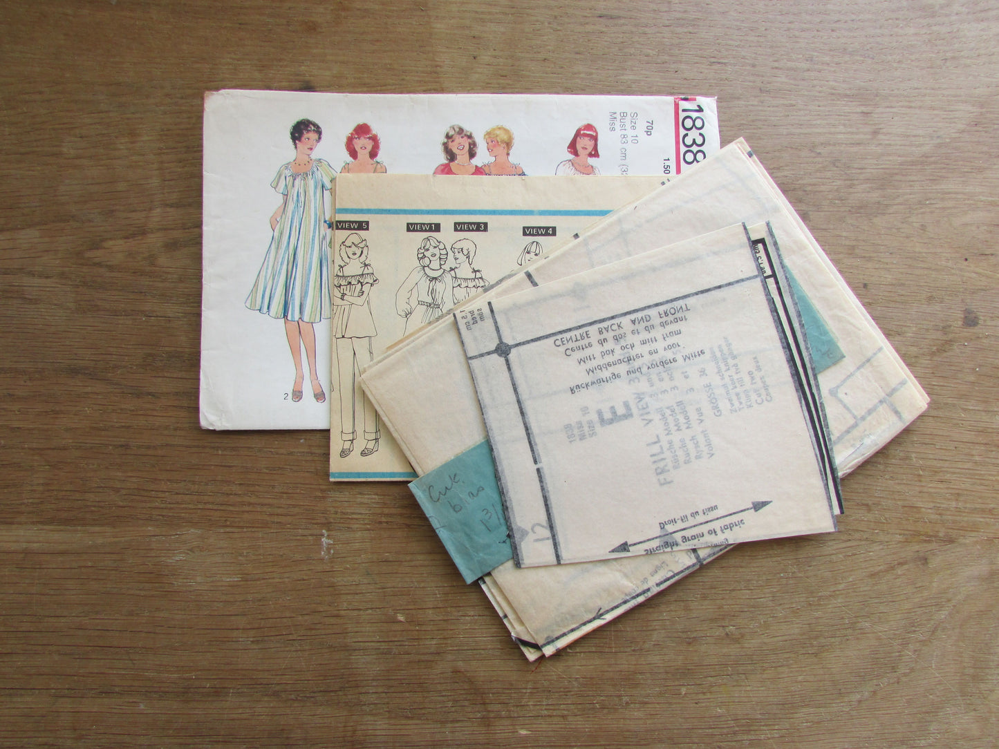 Part cut 1977 Style 1838 sewing pattern for misses' flared dress or top, size 10 (complete)
