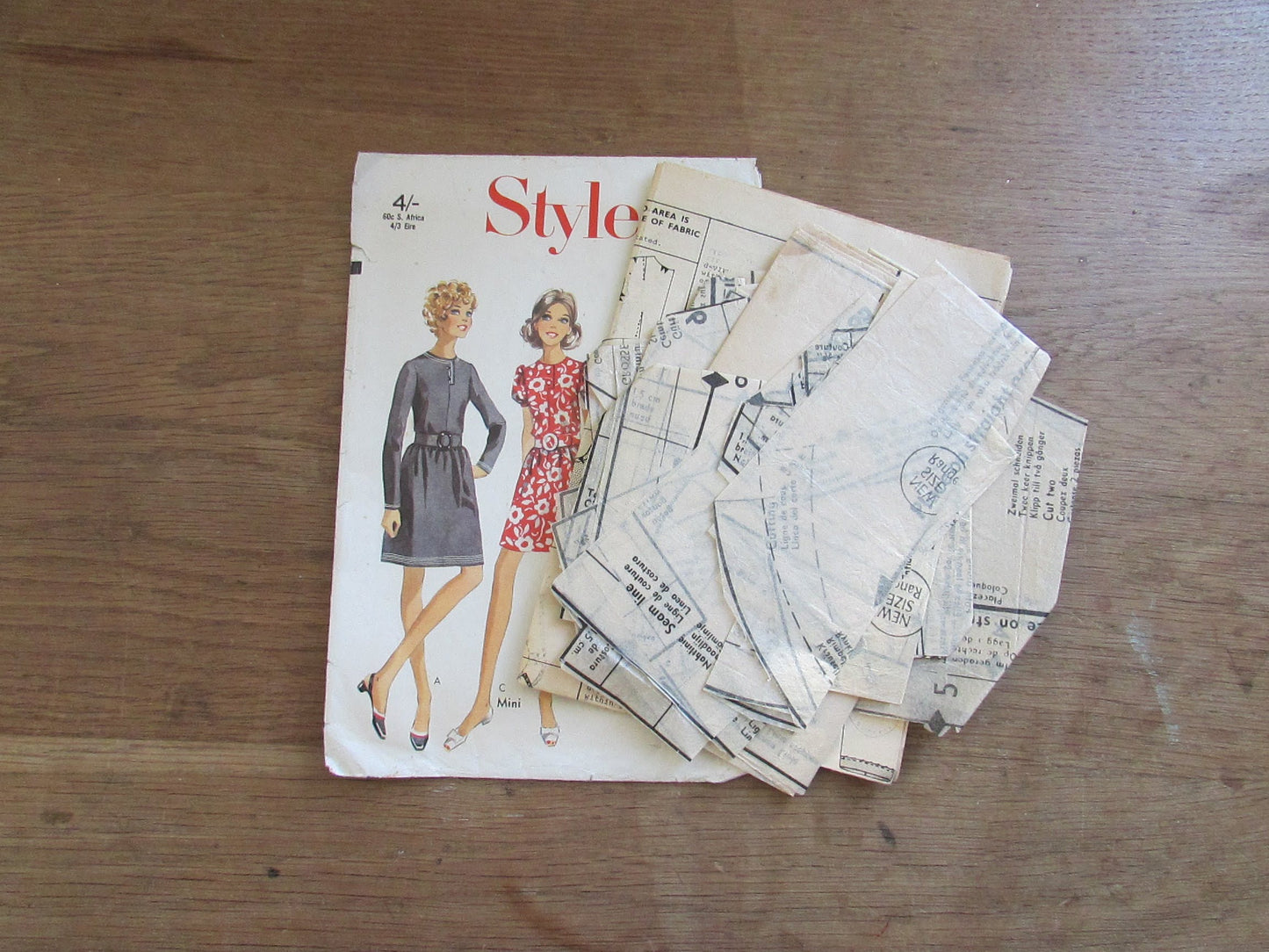 Used 1968 Style 2235 sewing pattern for young junior/teens dress, size 13/14 (see description below)