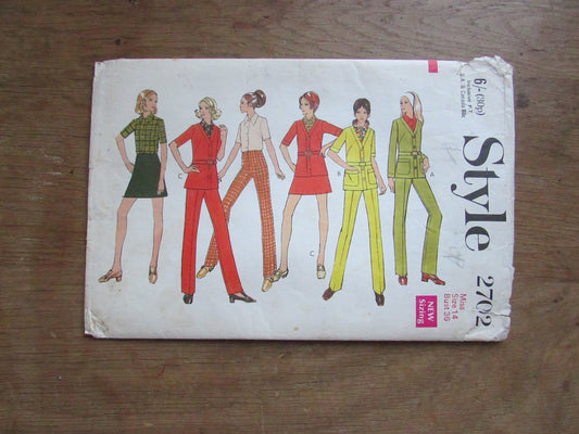 Part cut 1970 Style 2702 sewing pattern for misses' blouse, unlined jacket & trousers, size 14 (see description below)