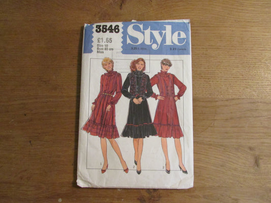 Part cut 1981 Style 3546 sewing pattern for misses' lined waistcoat & dress, size 10 (complete)