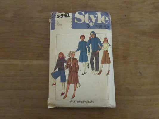 Part cut 1982 Style 3941 sewing pattern for girls' lined jacket, skirt, culottes & trousers, size 8 (complete)