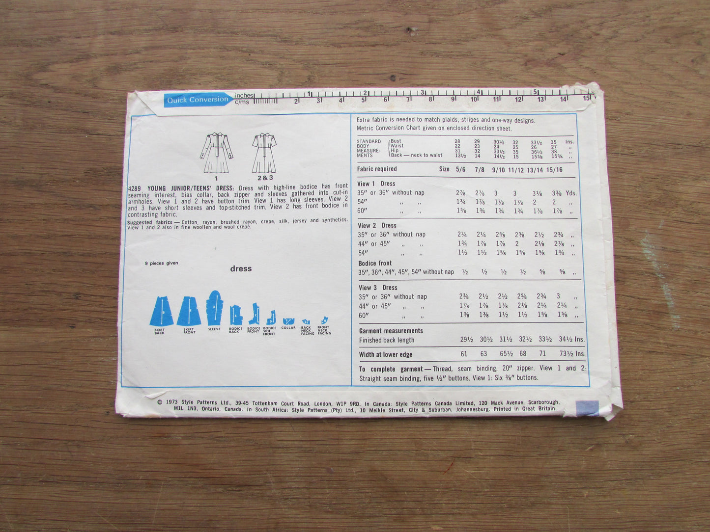 Part cut 1973 Style 4289 sewing pattern for young junior/teen's dress, size 11/12 (complete)