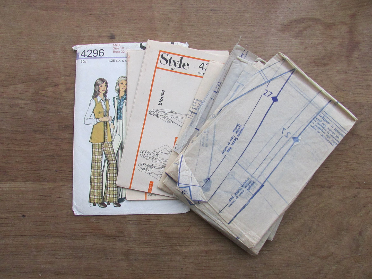 Part cut 1973 Style 4296 sewing pattern for misses' sleeveless cardigan, trousers & blouse, size 10 (complete)
