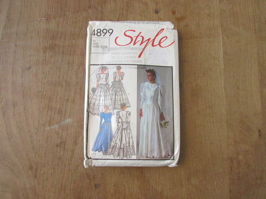 Part cut 1986 Style 4899 sewing pattern for misses' lined wedding or bridesmaid dress, size 10 (complete)
