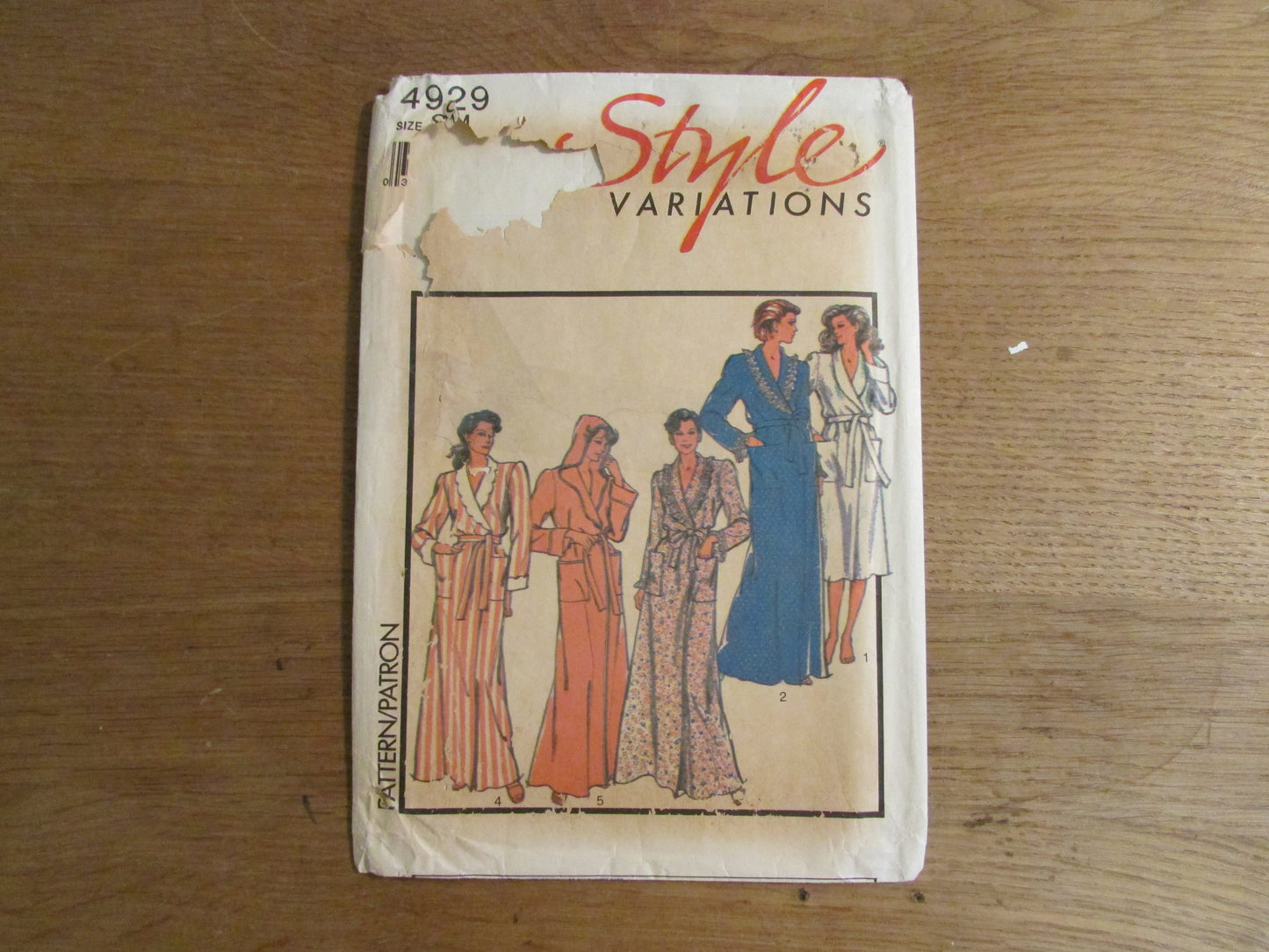 Part cut 1986 Style 4929 sewing pattern for misses' shawl collar or hooded robe, size S/M (10-12/14-16) (complete)