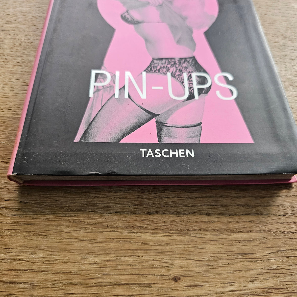 Taschen Icons: Pin-ups. The Best of American Girlie Magazines, by Harald Hellmann (Softback, 2001)