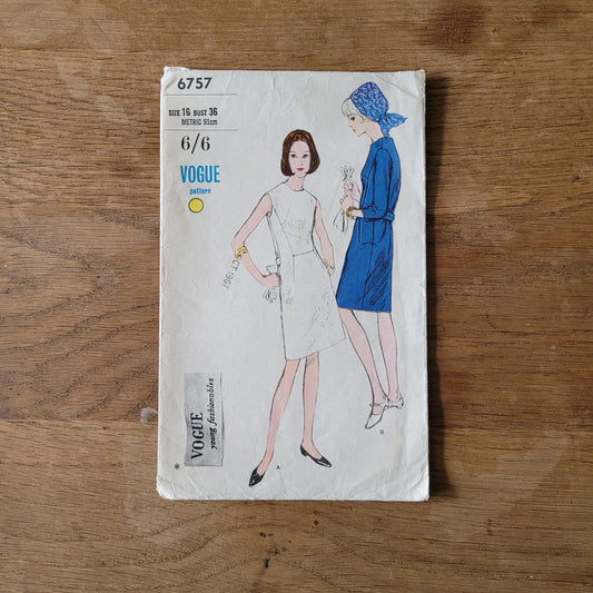 Used 1966 Vogue 6757 sewing pattern for one-piece A-line dress, size 16 (complete)