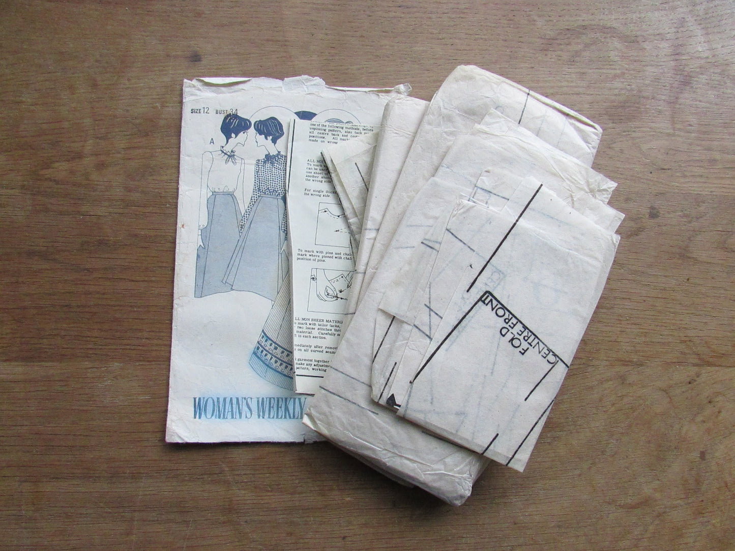 Part cut 1970s Woman's Weekly B583 sewing pattern for blouse & skirt in two styles, size 12 (complete)