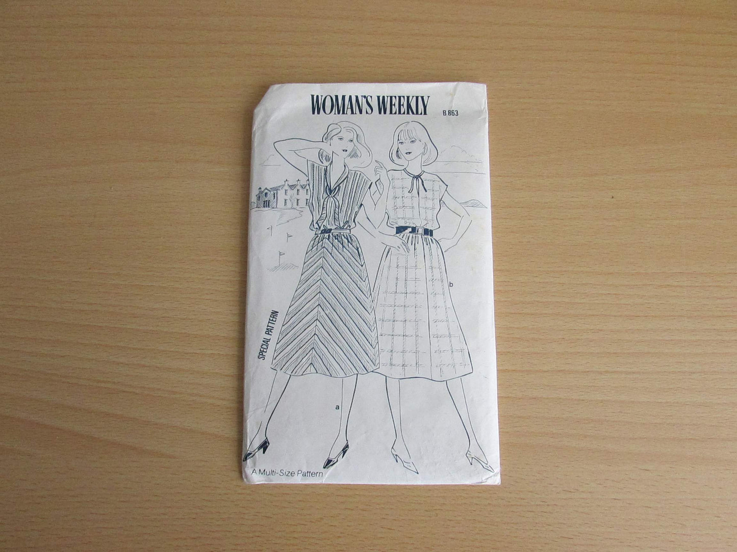 Uncut 1970s Woman's Weekly B863 sewing pattern for misses' day dress, size 12 (complete)